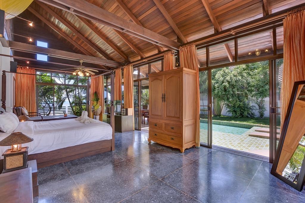 Emerald Sands - Beach Front 4 Bed Pool Villa Koh Samui Room photo